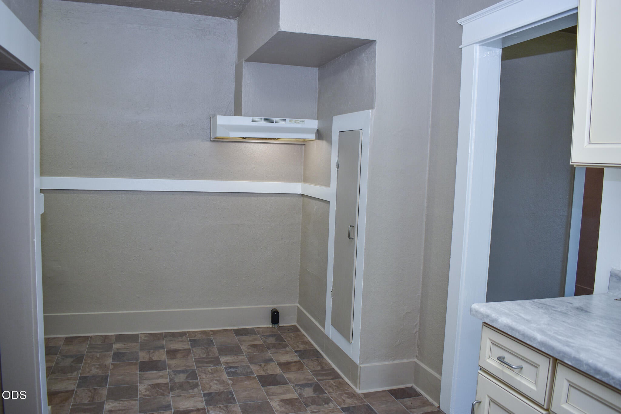 515 North Riverside Avenue Medford, OR 97501 - Photo 13 of 18