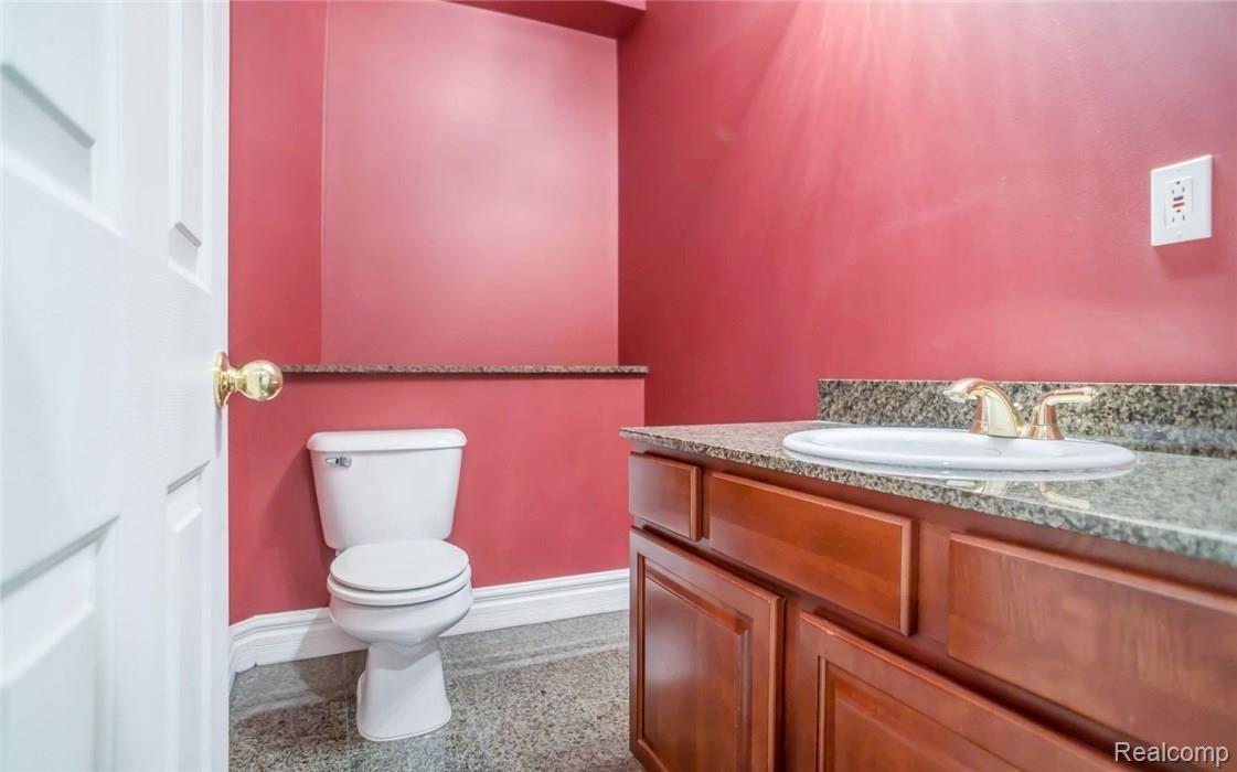 1798 Lone Tree Road Highland, MI 48357 - Photo 47 of 52 l t ll powder rm.jpg