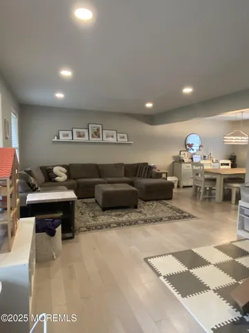 $4,500 | 11 Walnut Court, Matawan, NJ 07747