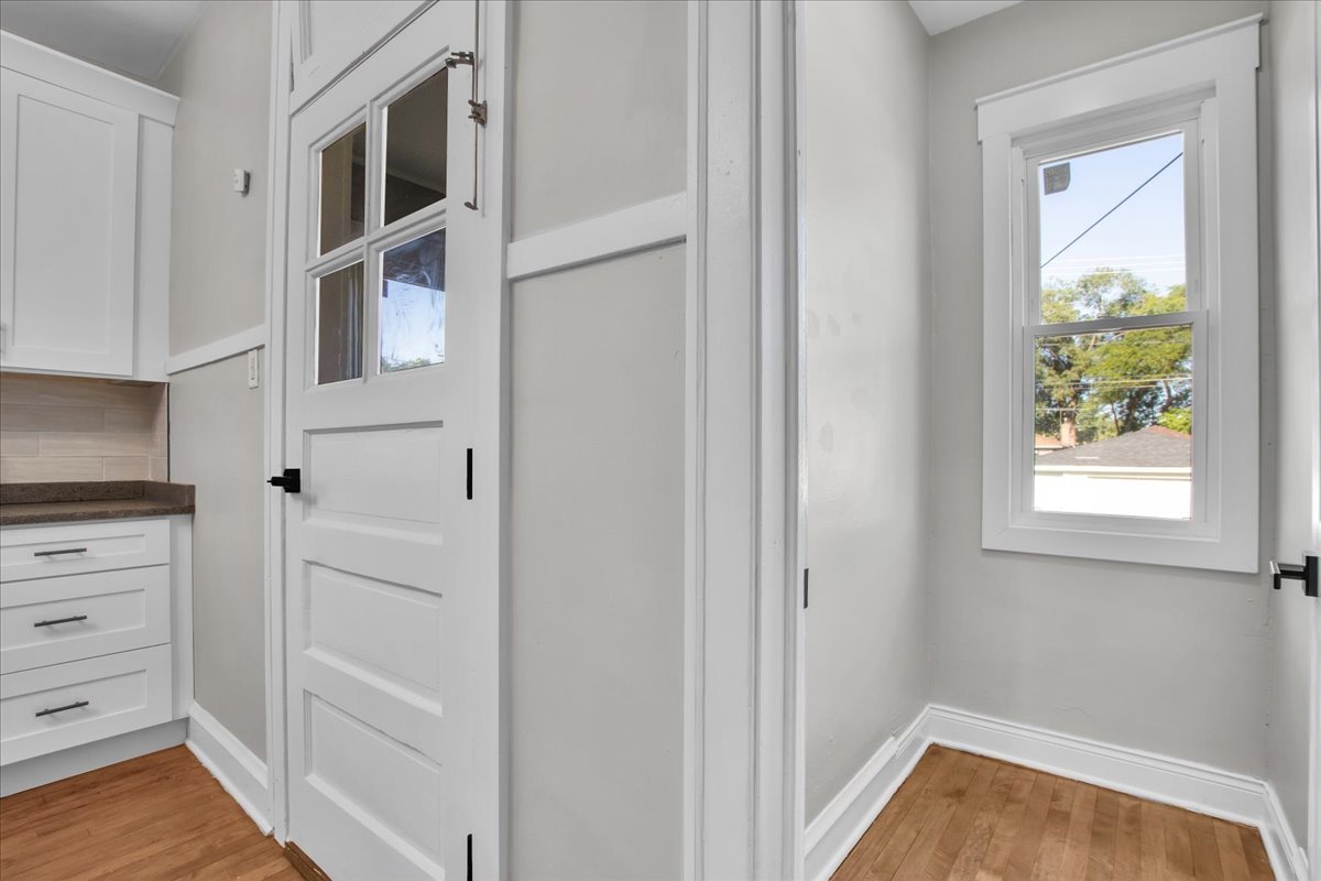 9824 South Escanaba Avenue Chicago, IL 60617 - Photo 19 of 30
