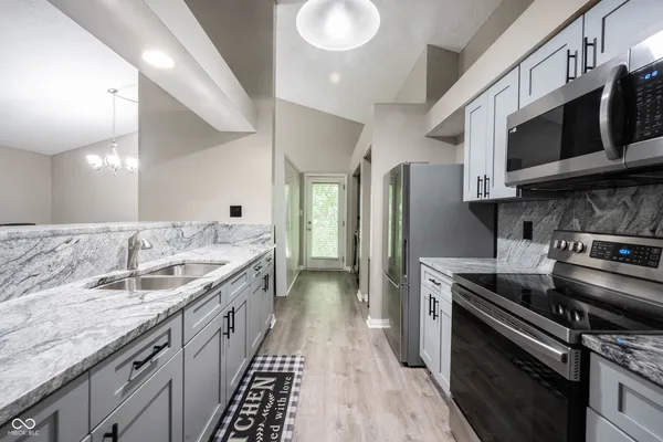 $289,900 | 8066 Cardinal Cove East, Indianapolis, IN 46256