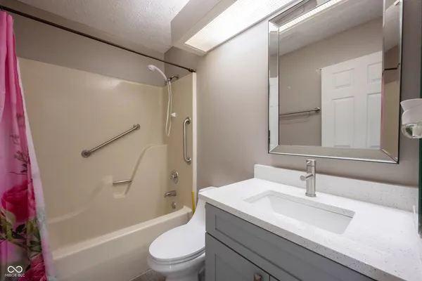 $289,900 | 8066 Cardinal Cove East, Indianapolis, IN 46256