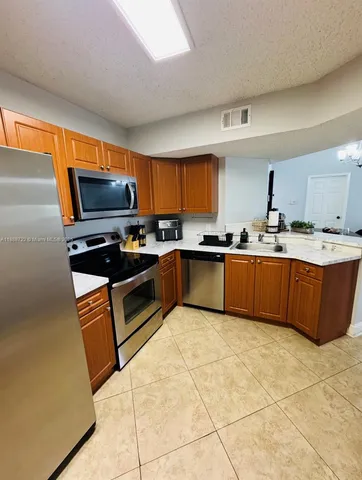 $2,200 | 8821 Wiles Road, Unit 305, Coral Springs, FL 33067