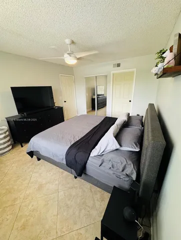 $2,200 | 8821 Wiles Road, Unit 305, Coral Springs, FL 33067