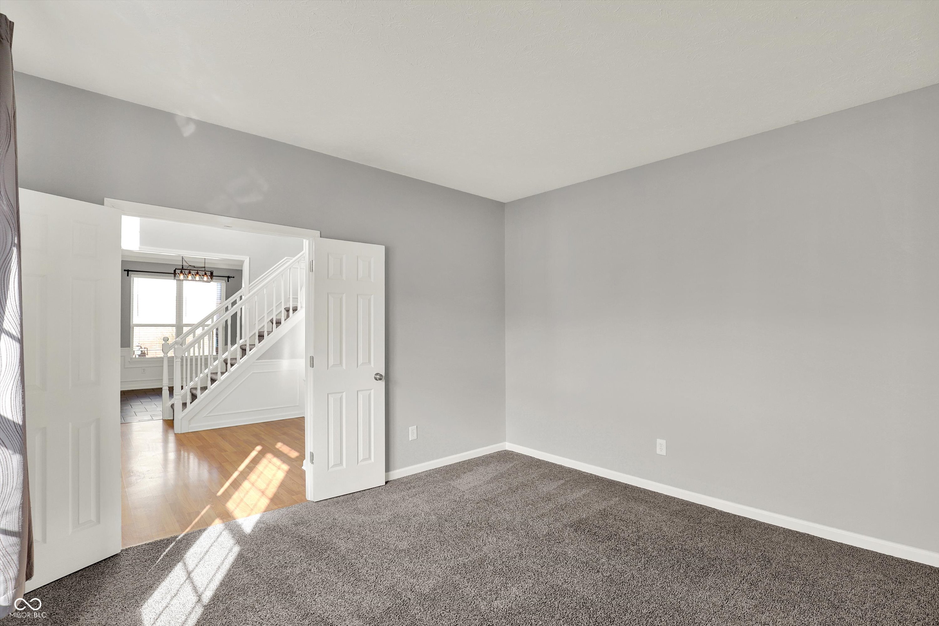 5704 Yorktown Road Plainfield, IN 46168 - Photo 5 of 31