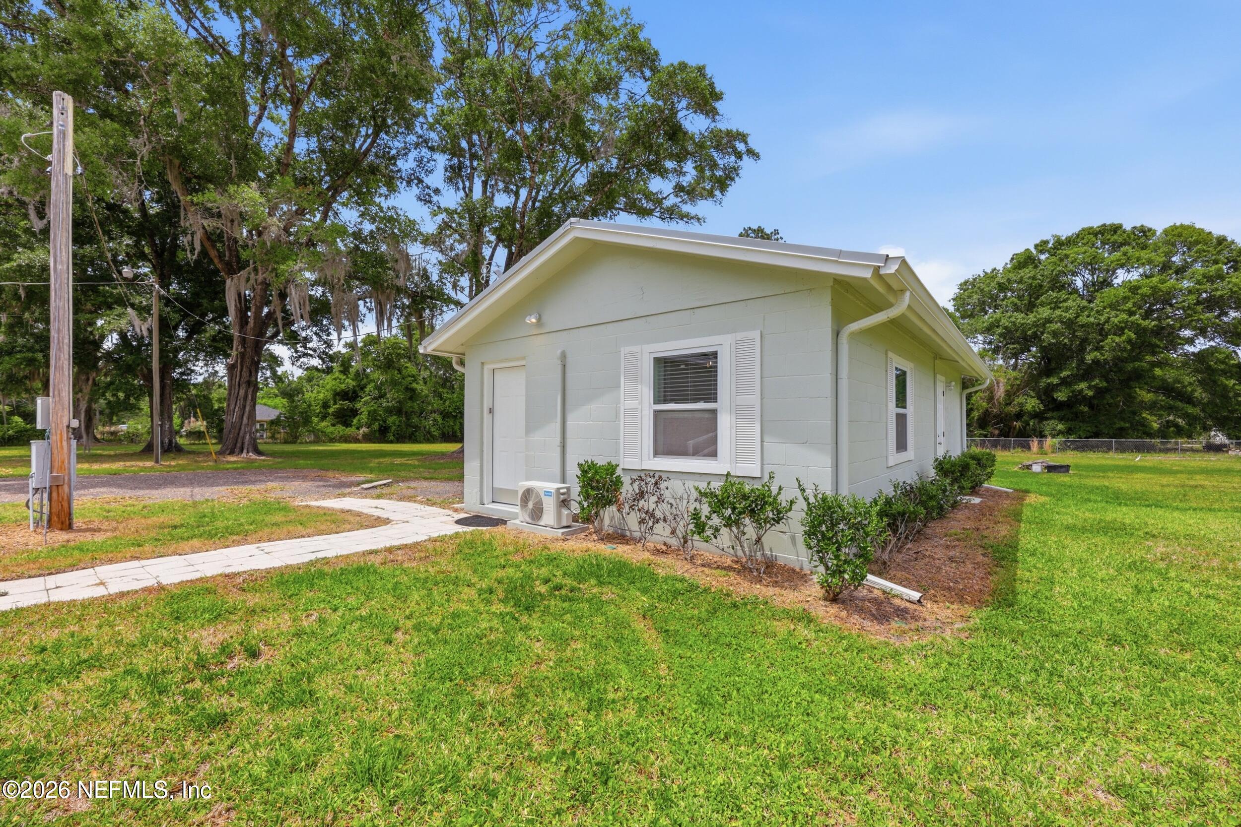 574 Hall Road Green Cove Springs, FL 32043 - Photo 12 of 60 Cottage Exterior 3