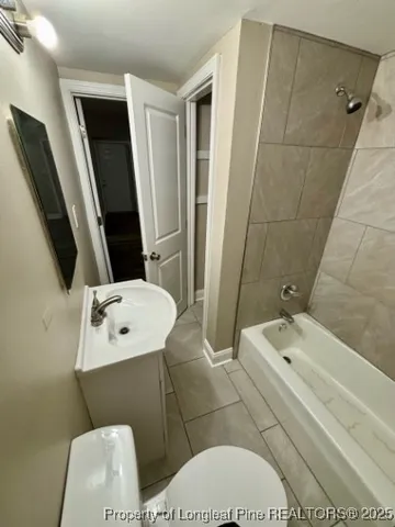 a view of entryway with white walls