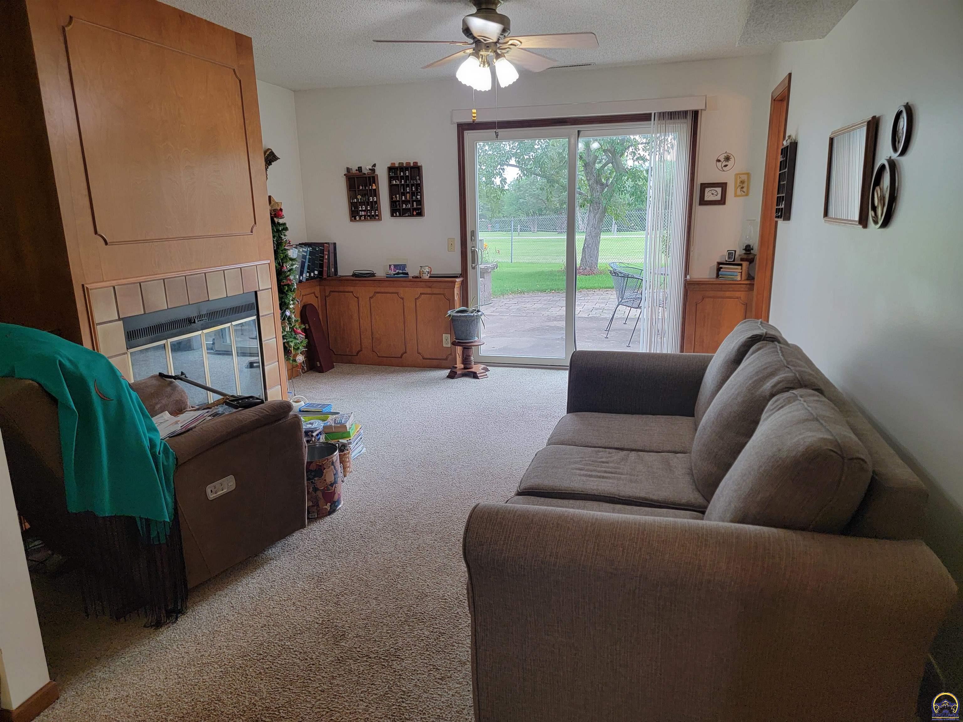 2002 Schaeffer Way Emporia, KS 66801 - Photo 22 of 28