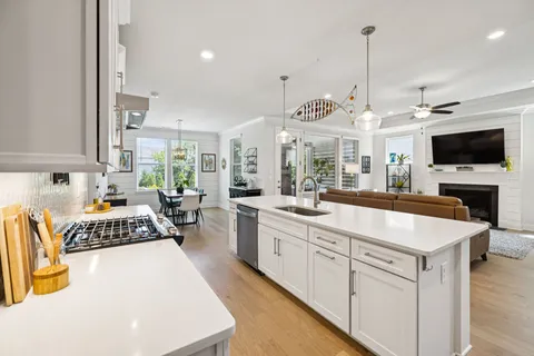 $665,000 | 6421 Desmond Avenue, Murfreesboro, TN 37128