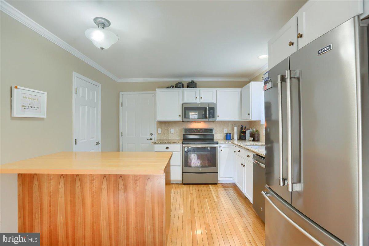 2558 Spring Valley Road Lancaster, PA 17601 - Photo 11 of 43 Gallery Image 11