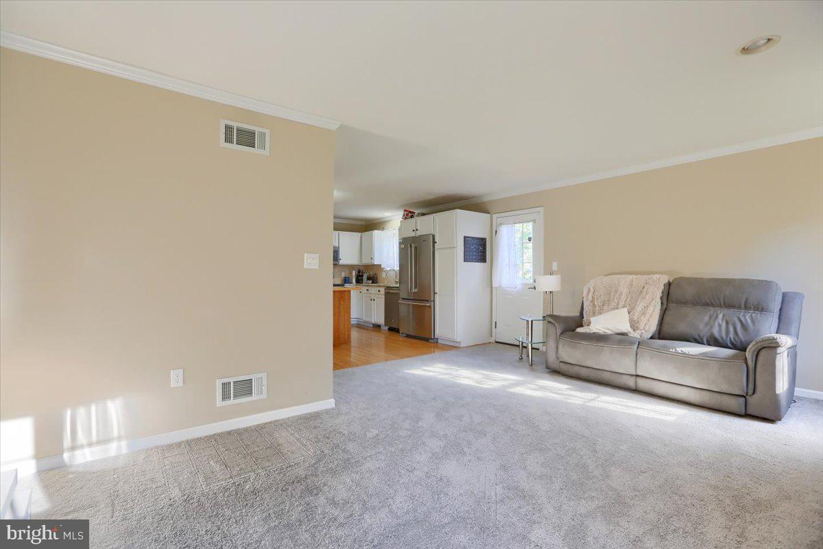 2558 Spring Valley Road Lancaster, PA 17601 - Photo 9 of 43 Gallery Image 9