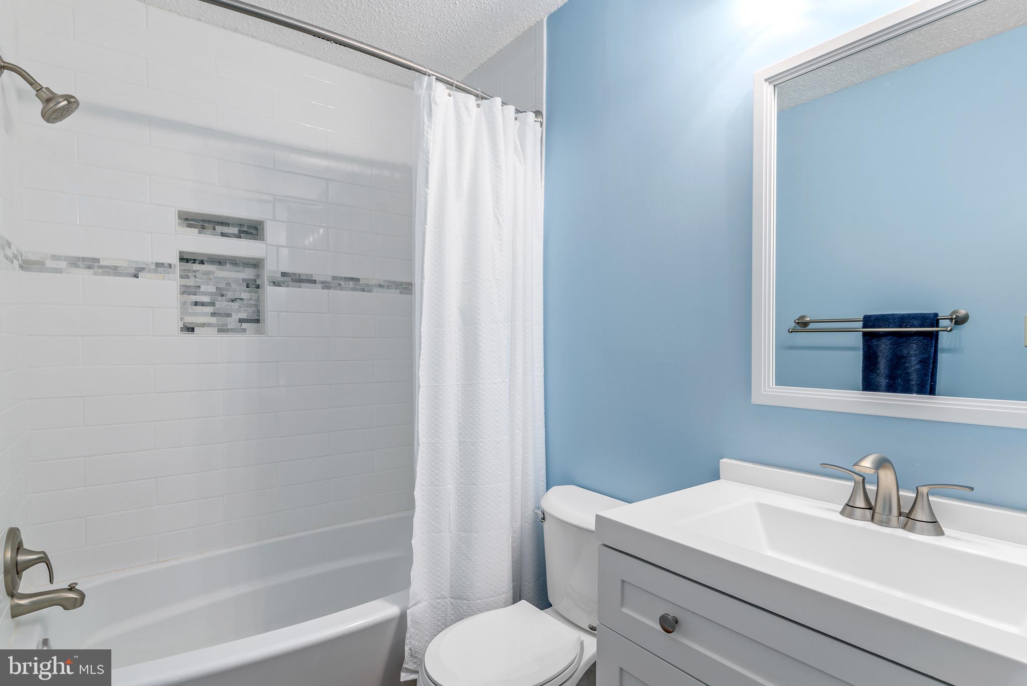 20965 Timber Ridge Terrace, Unit 201 Ashburn, VA 20147 - Photo 19 of 26