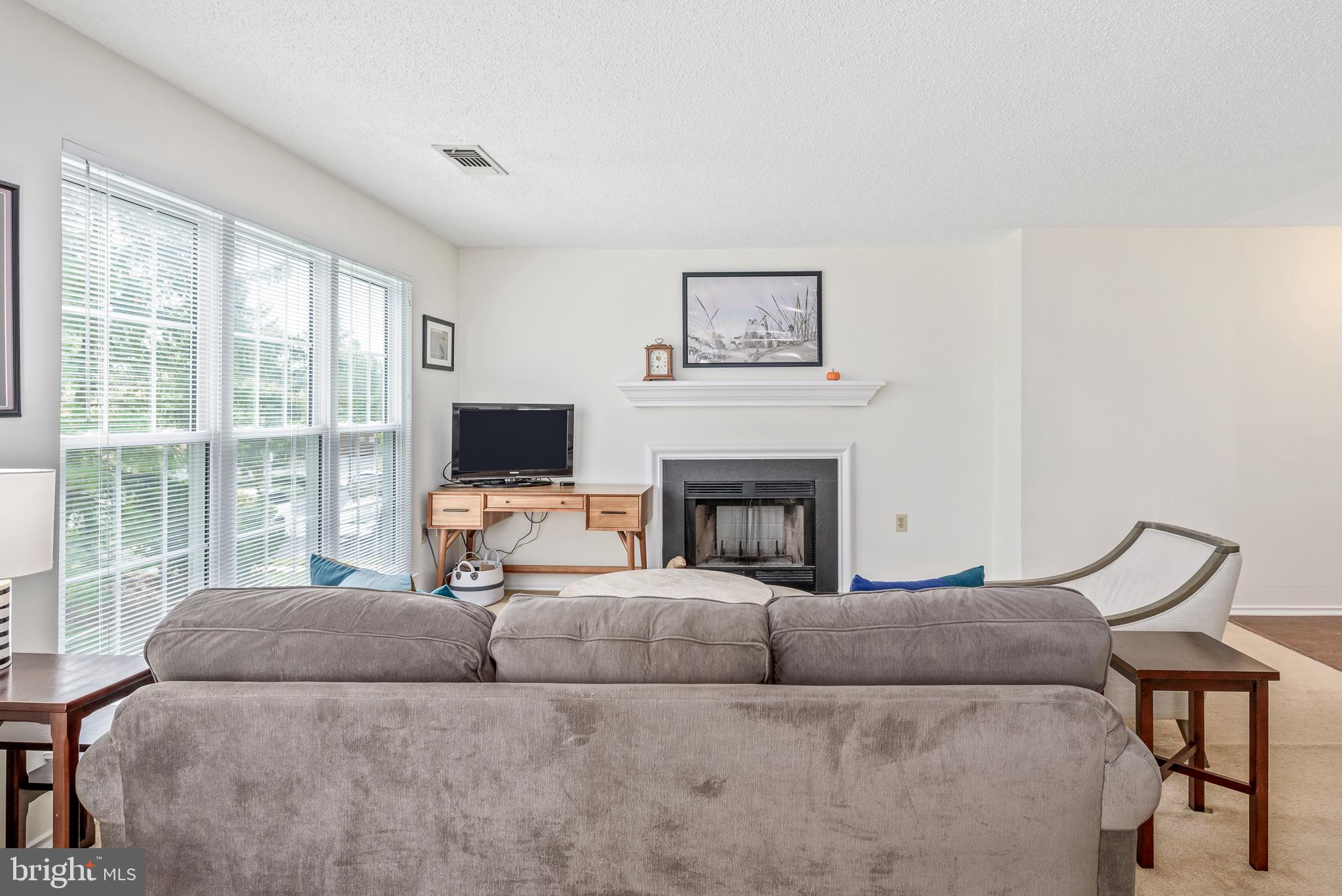 20965 Timber Ridge Terrace, Unit 201 Ashburn, VA 20147 - Photo 9 of 26