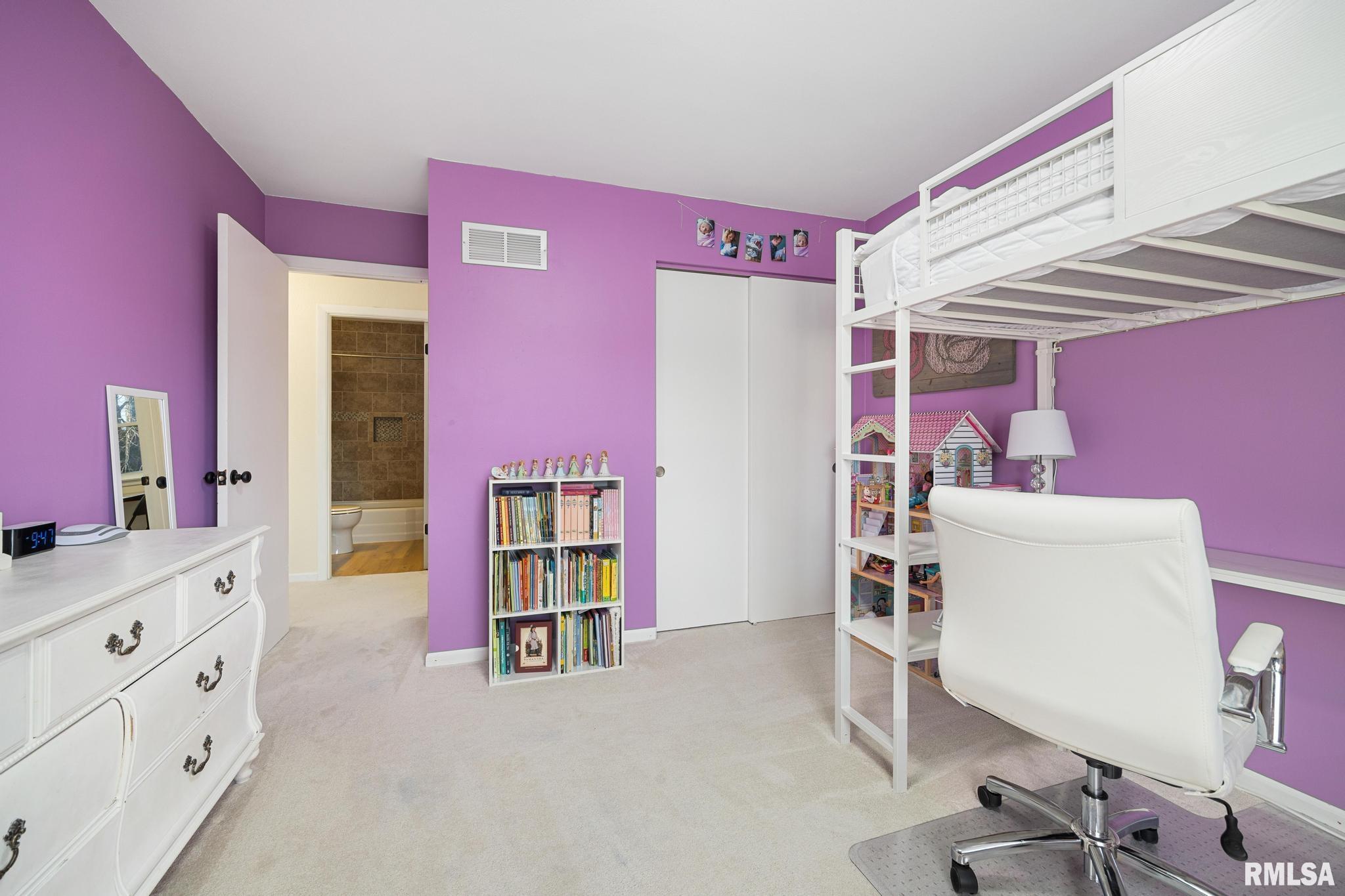 1109 Brookhill Road Peoria, IL 61615 - Photo 23 of 34