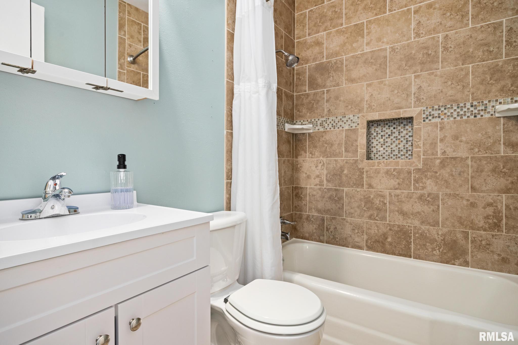 1109 Brookhill Road Peoria, IL 61615 - Photo 26 of 34