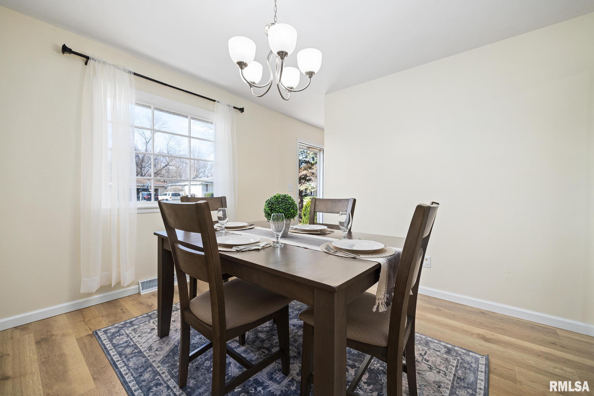 1109 Brookhill Road Peoria, IL 61615 - Photo 9 of 34