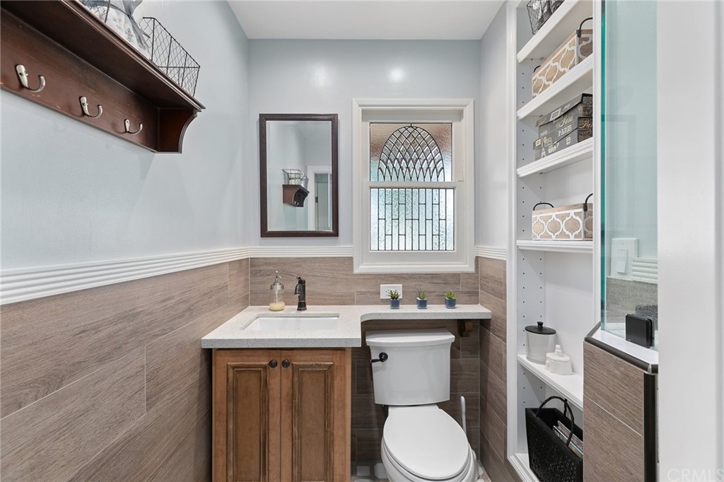 1100 Fern Avenue Brea, CA 92821 - Photo 12 of 24