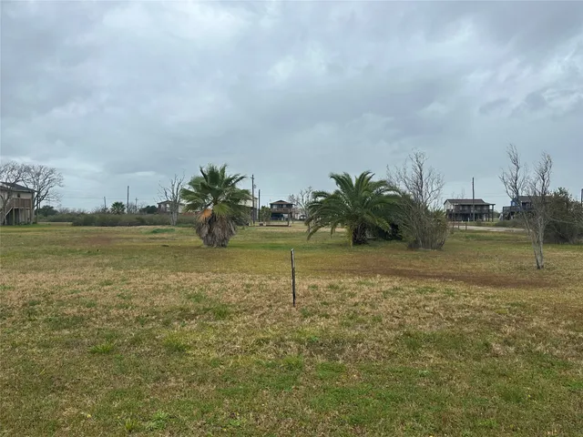 $30,000 | 9-10 Front Ave Port, Port Bolivar, TX 77650