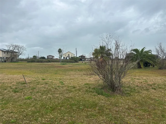 $30,000 | 9-10 Front Ave Port, Port Bolivar, TX 77650