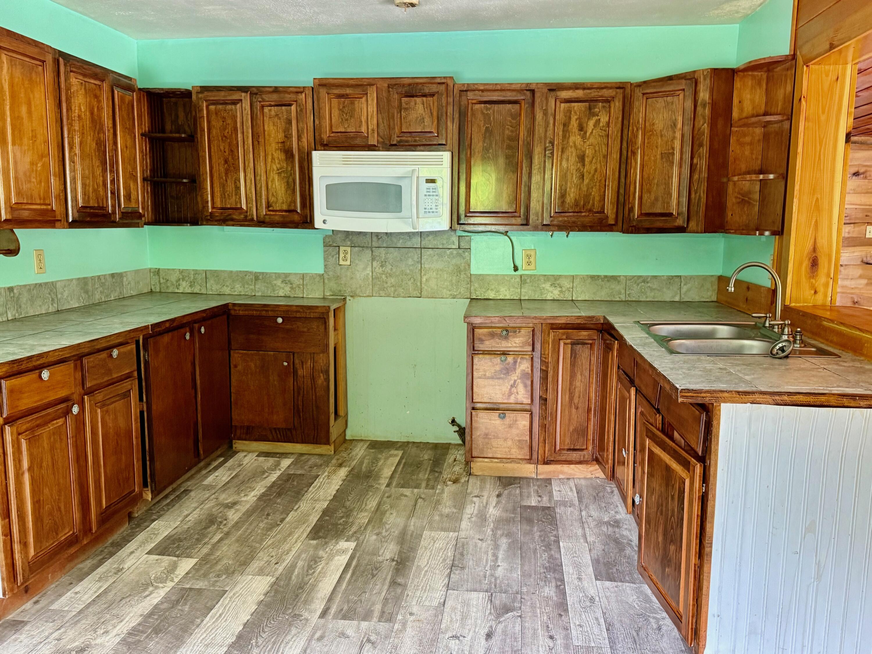 387 Old Fincastle Road Zoe, KY 41397 - Photo 27 of 76 IMG_3532
