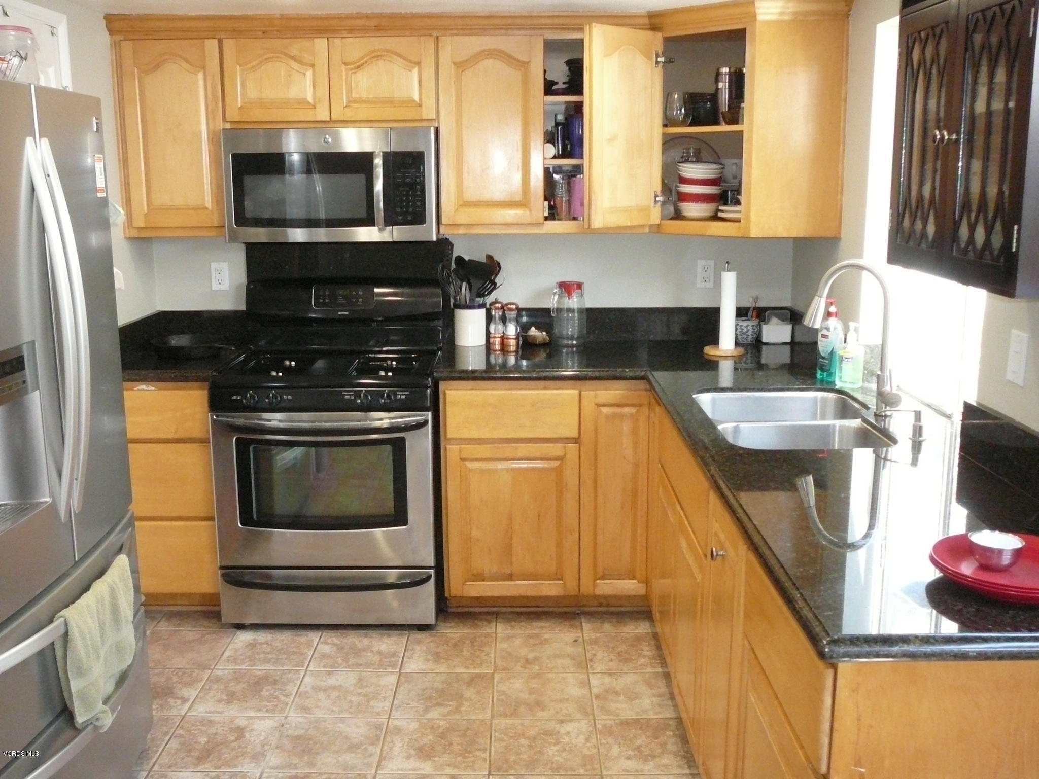 2001 East Bard Road Oxnard, CA 93033 - Photo 9 of 13 012