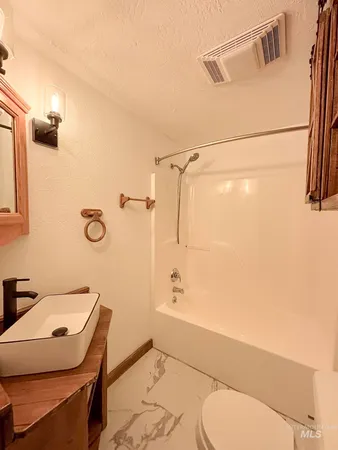 $270,000 | 302 Rossiter Court, Pierce, ID 83546