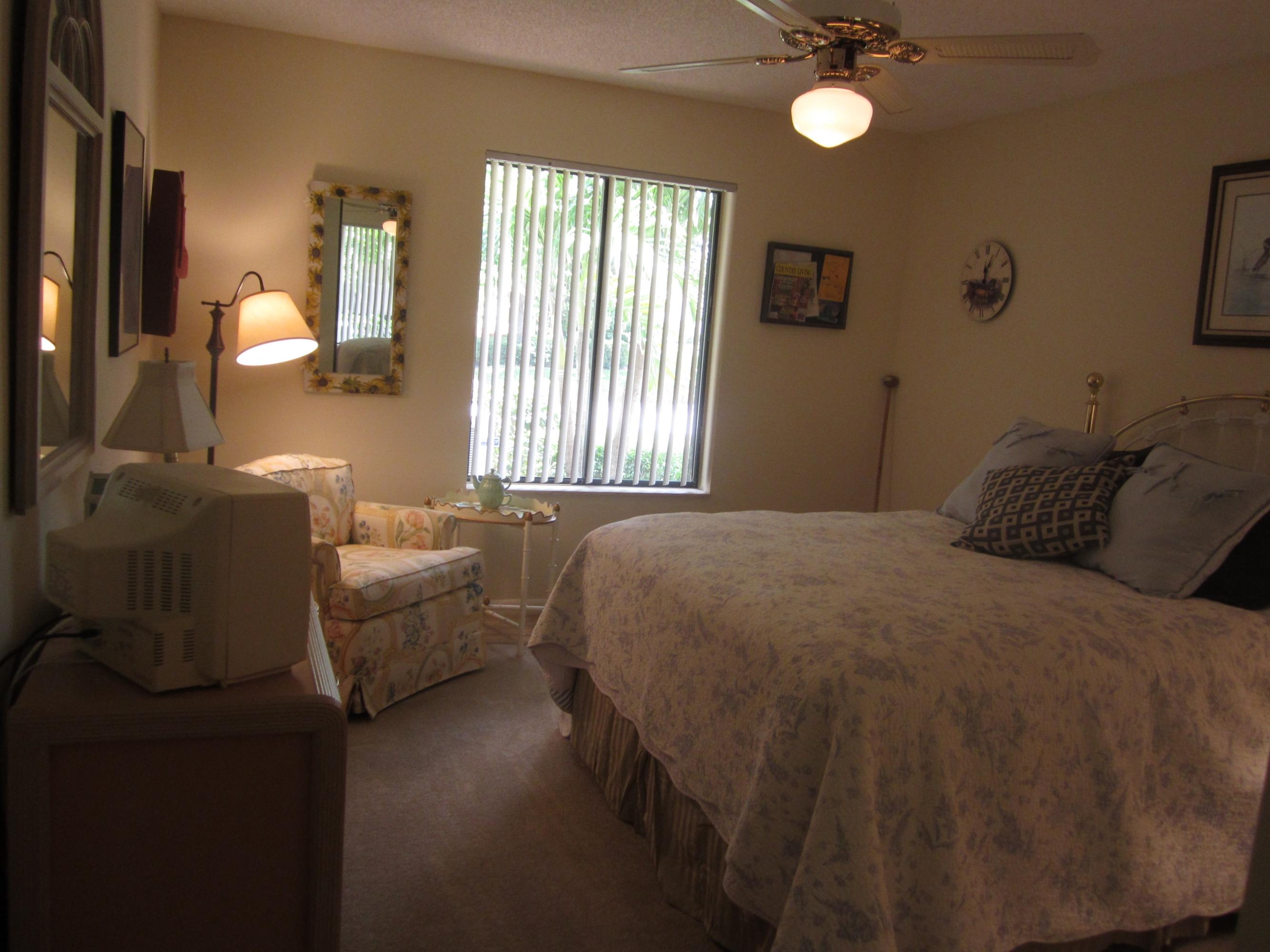 388 River Edge Road Jupiter, FL 33477 - Photo 11 of 29 IMG_1413