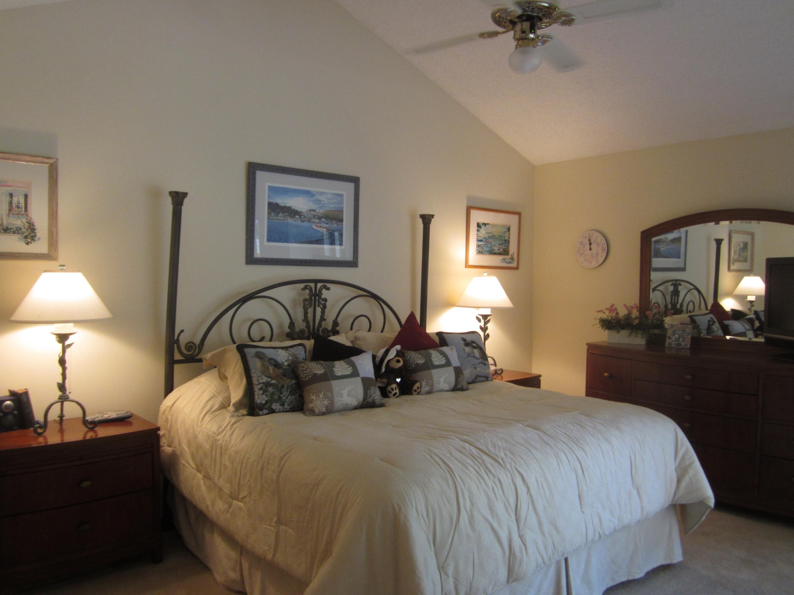 388 River Edge Road Jupiter, FL 33477 - Photo 3 of 29 IMG_1405
