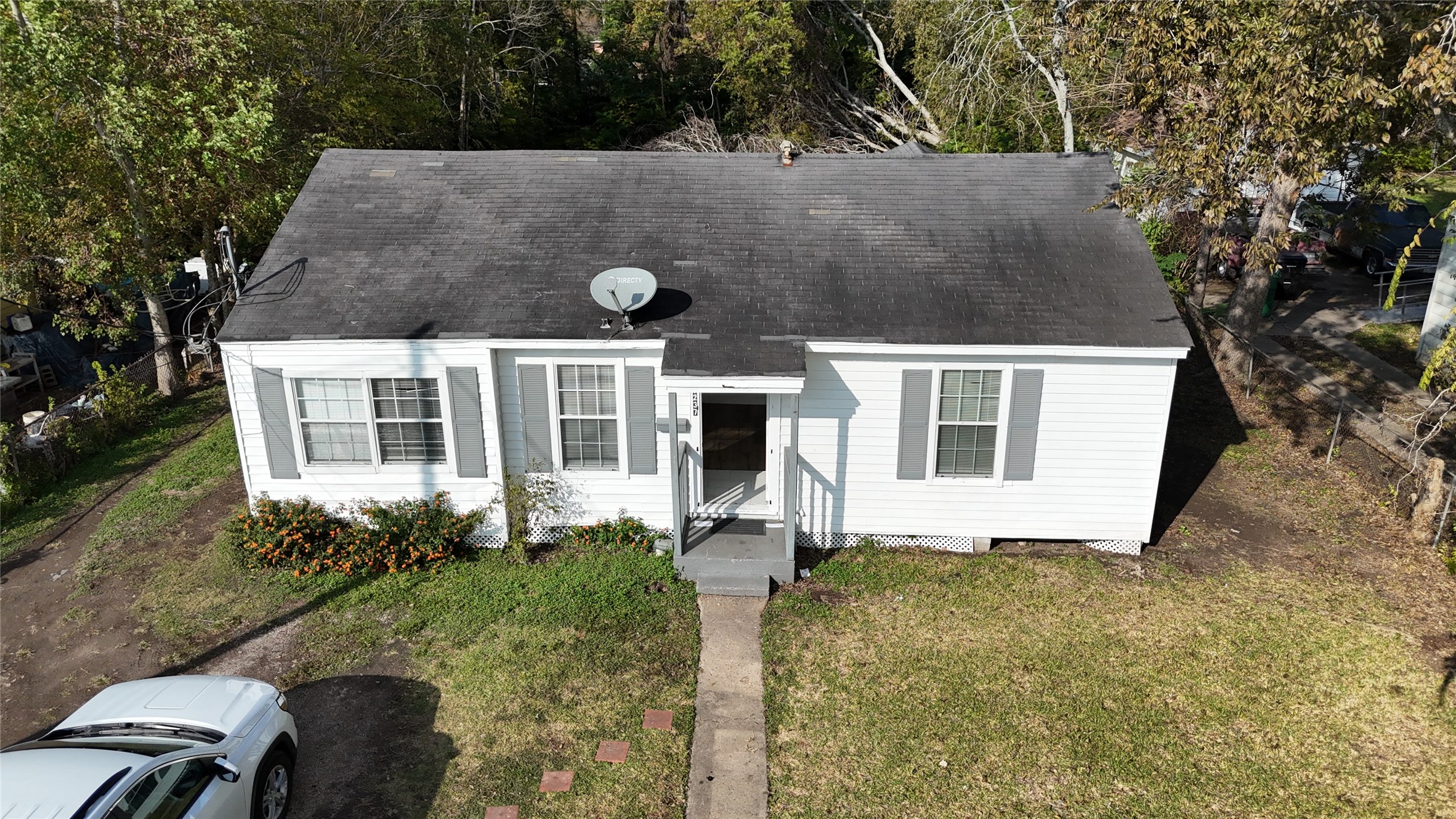 5237 Carmen Street Houston, TX 77033 - Photo 26 of 31 Gallery Image 26