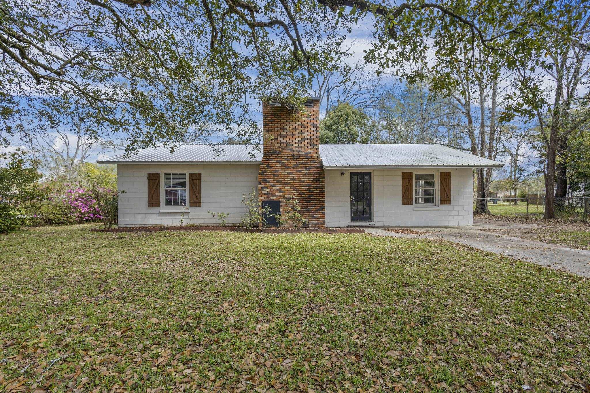 213 South Elm Street Foley, AL 36535 - Photo 2 of 23