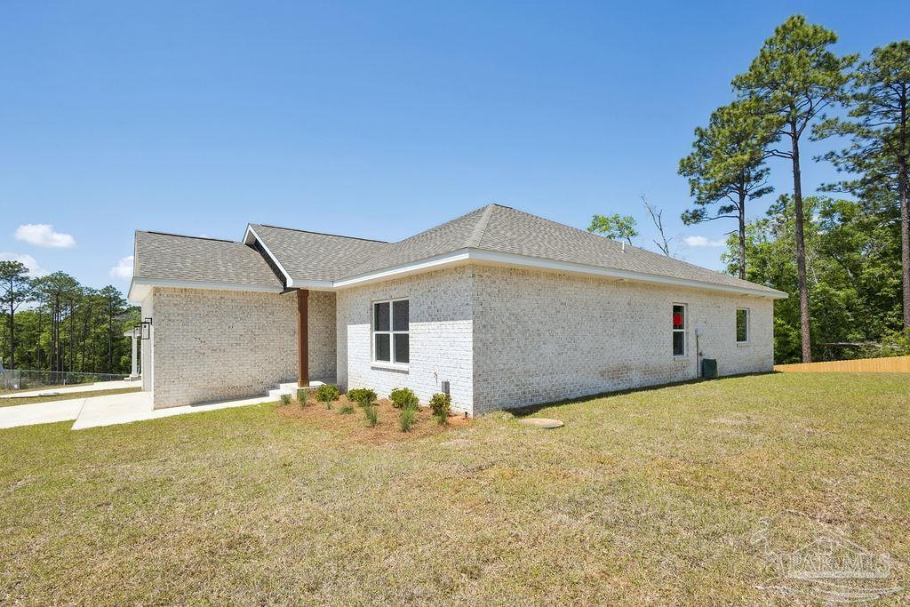 7727 Piper Circle Milton, FL 32583 - Photo 2 of 30