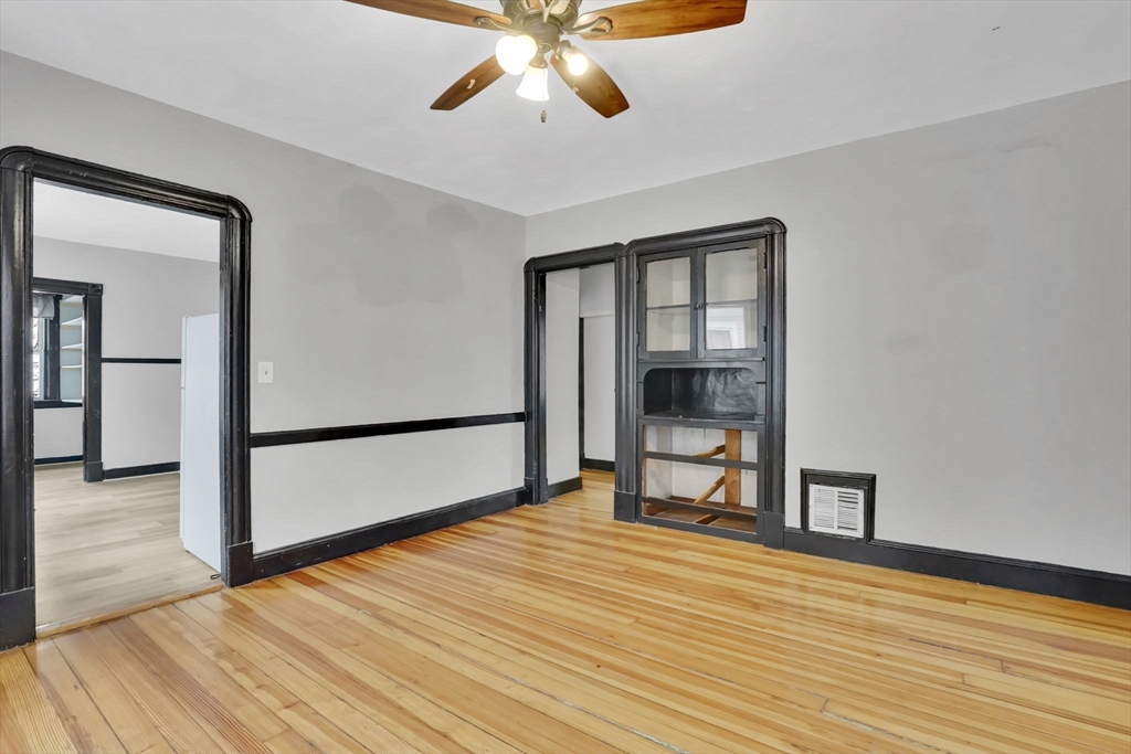 48-50 Dresden Street Springfield, MA 01109 - Photo 16 of 39