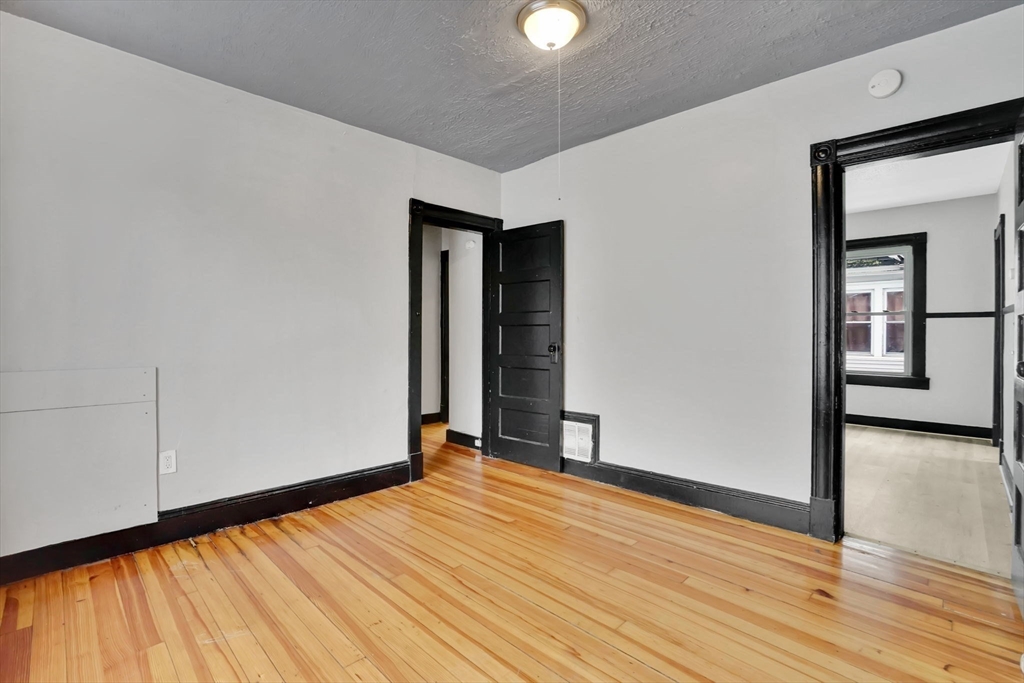 48-50 Dresden Street Springfield, MA 01109 - Photo 21 of 39