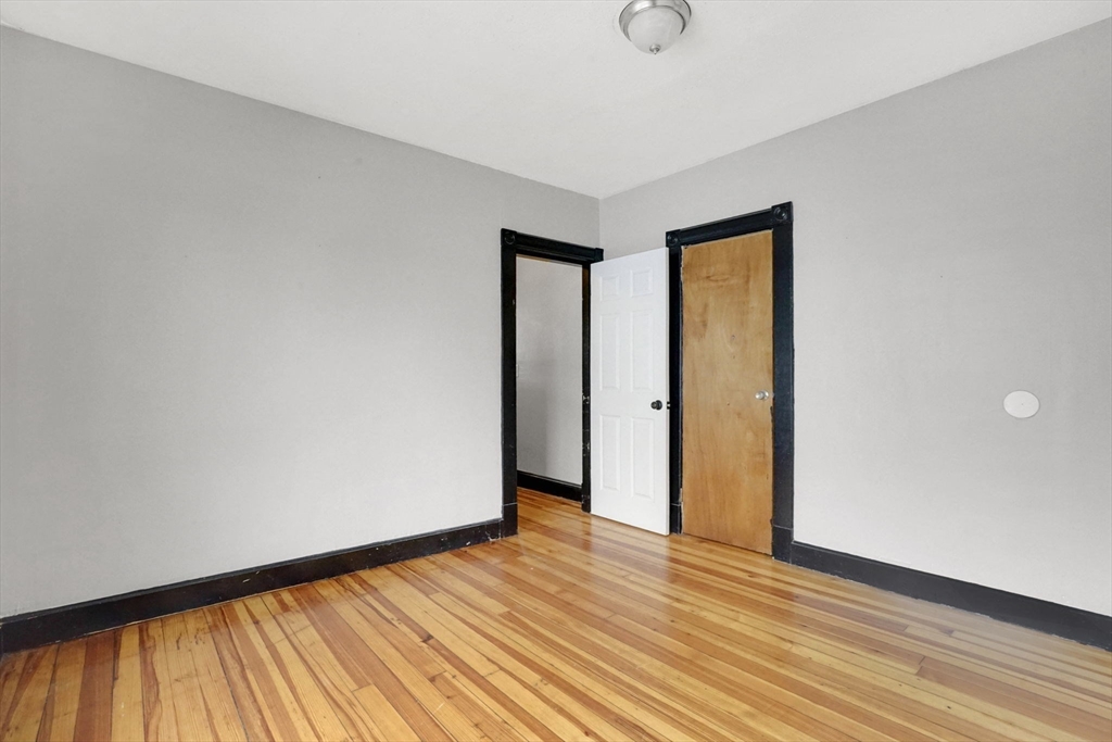 48-50 Dresden Street Springfield, MA 01109 - Photo 25 of 39