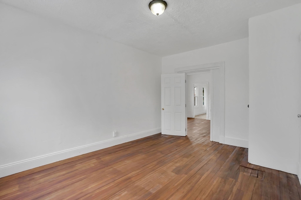 48-50 Dresden Street Springfield, MA 01109 - Photo 26 of 39