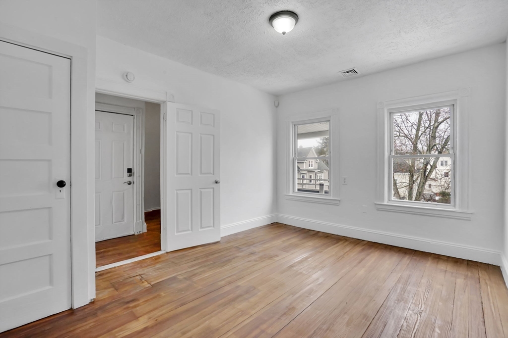 48-50 Dresden Street Springfield, MA 01109 - Photo 27 of 39