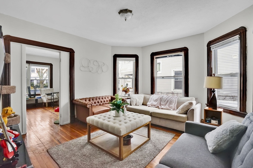 48-50 Dresden Street Springfield, MA 01109 - Photo 3 of 39