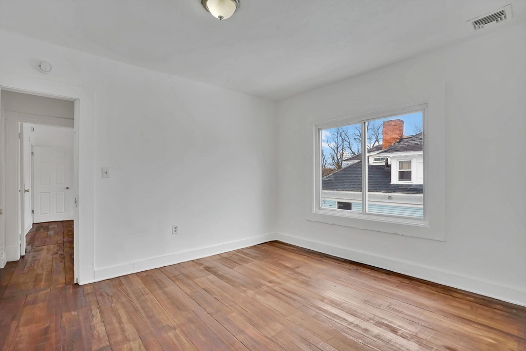 48-50 Dresden Street Springfield, MA 01109 - Photo 34 of 39