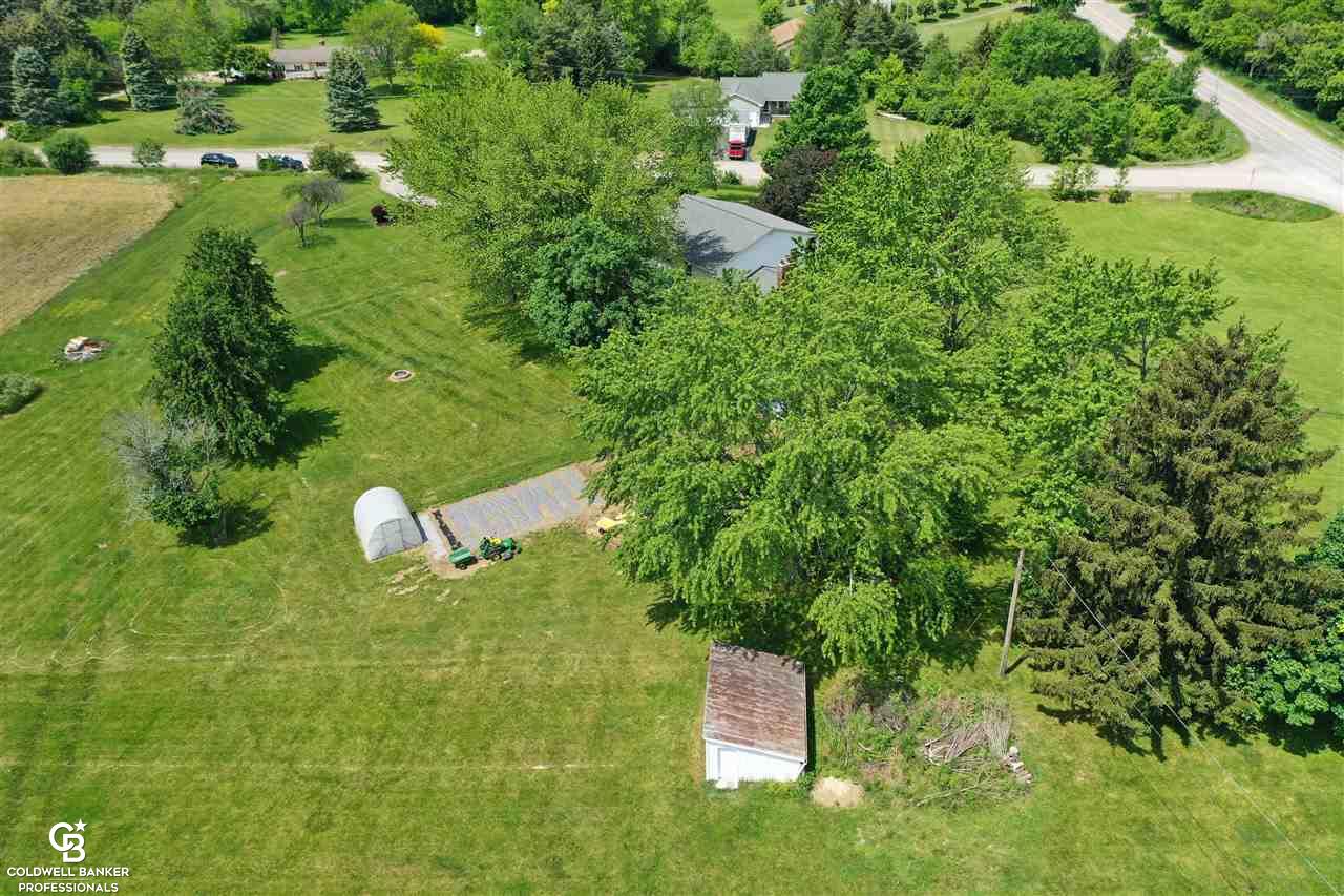 10027 Hogan Road Swartz Creek, MI 48473 - Photo 36 of 37 50044019-35.JPG