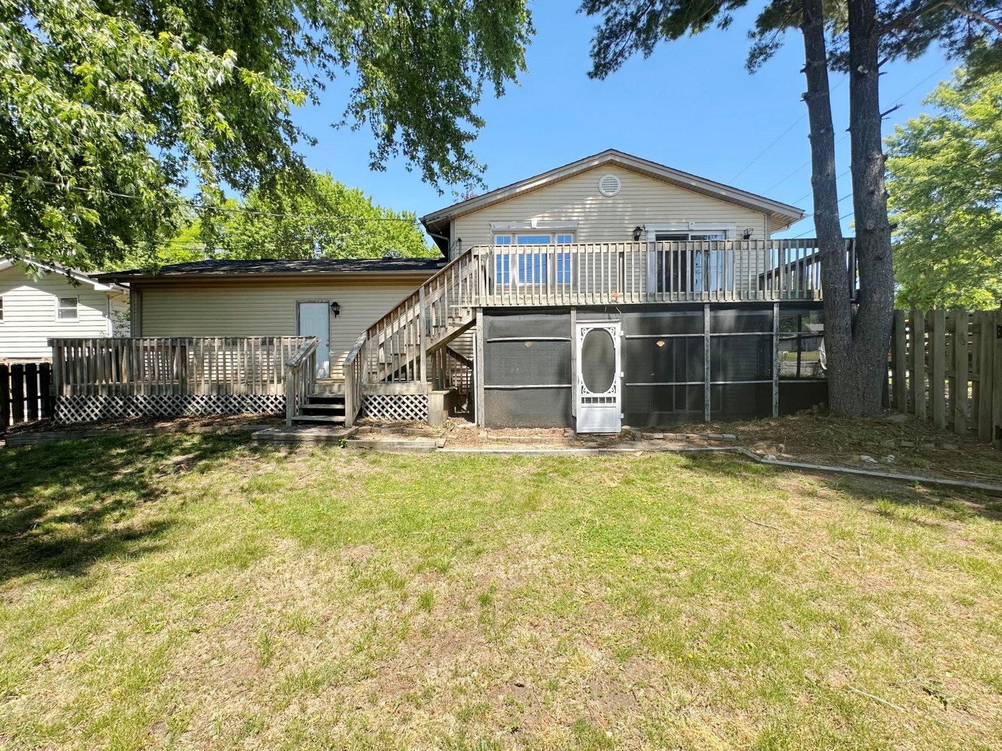641 Webster Street Algonquin, IL 60102 - Photo 2 of 20