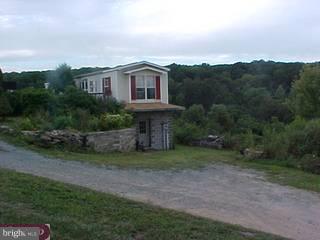 141 Hoffman Road Barto, PA 19504 - Photo 3 of 3 Gallery Image 3