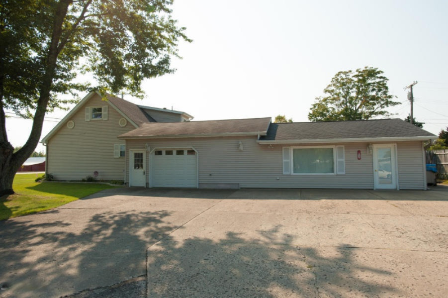 3680 West Polk Road Hart, MI 49420 - Photo 4 of 30 Garage
