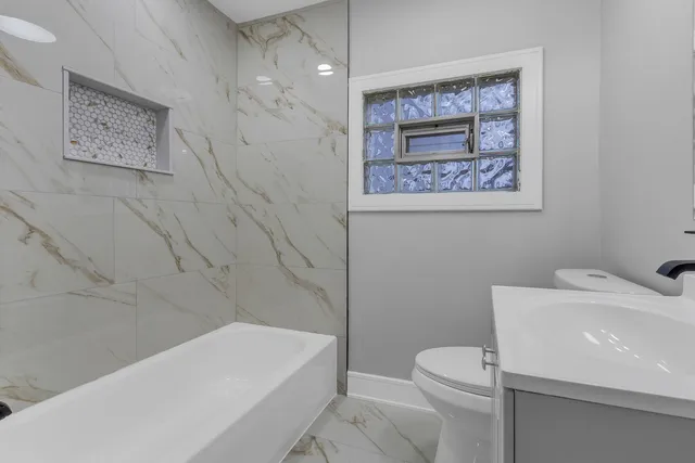 $600,000 | 31 Highway 45, Vernon Hills, IL 60061