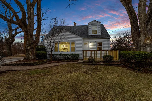 $600,000 | 31 Highway 45, Vernon Hills, IL 60061