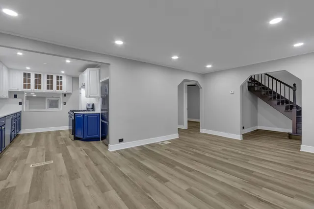 $600,000 | 31 Highway 45, Vernon Hills, IL 60061