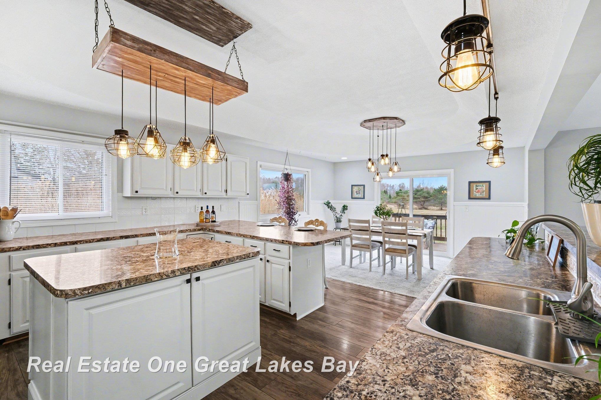 2024 Montague Road Davison, MI 48423 - Photo 11 of 32 50201951-075cddb7-4271-4299-8620-a10c1f43ccff.JPG