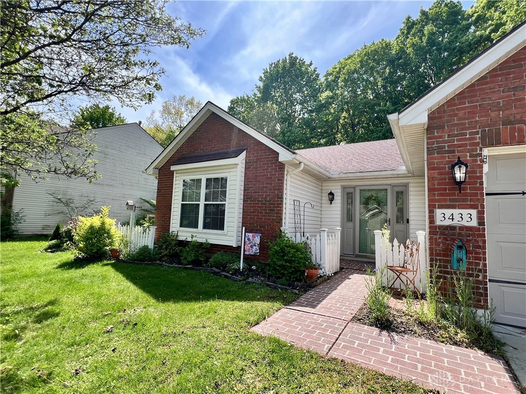 3433 Surry Ridge Way Dayton, OH 45424 - Photo 6 of 52 Gallery Image 6