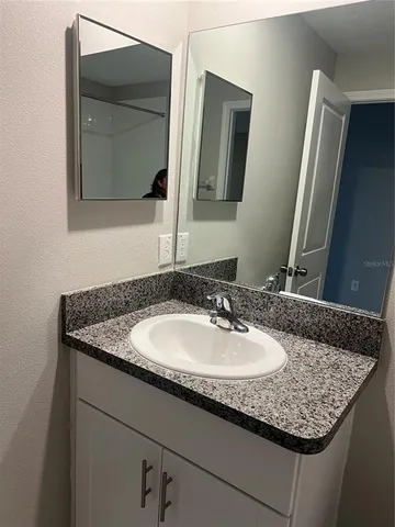 $2,300 | 9619 Mulberry Marsh Lane, Sun City Center, FL 33573