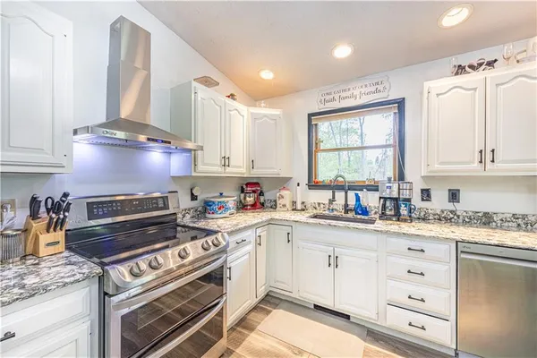 $339,900 | 833 Edenborn Road, McClellandtown, PA 15458