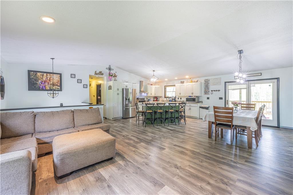 833 Edenborn Road McClellandtown, PA 15458 - Photo 15 of 25